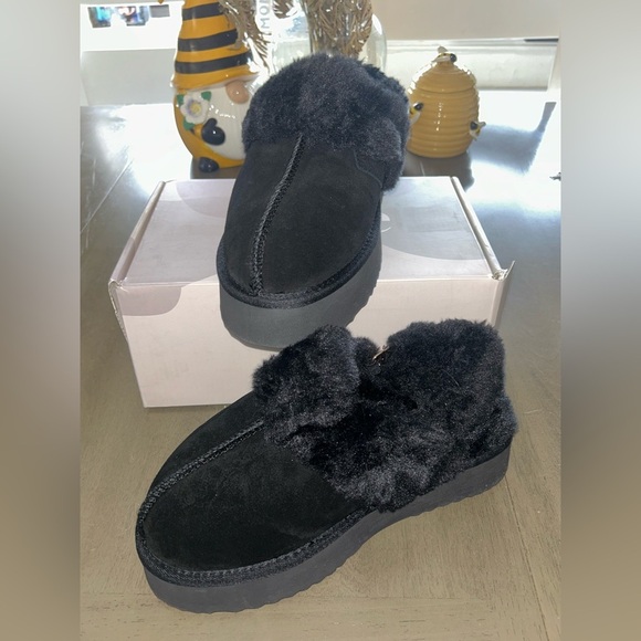 Stelle genuine suede platform slippers size 7 - Picture 1 of 8